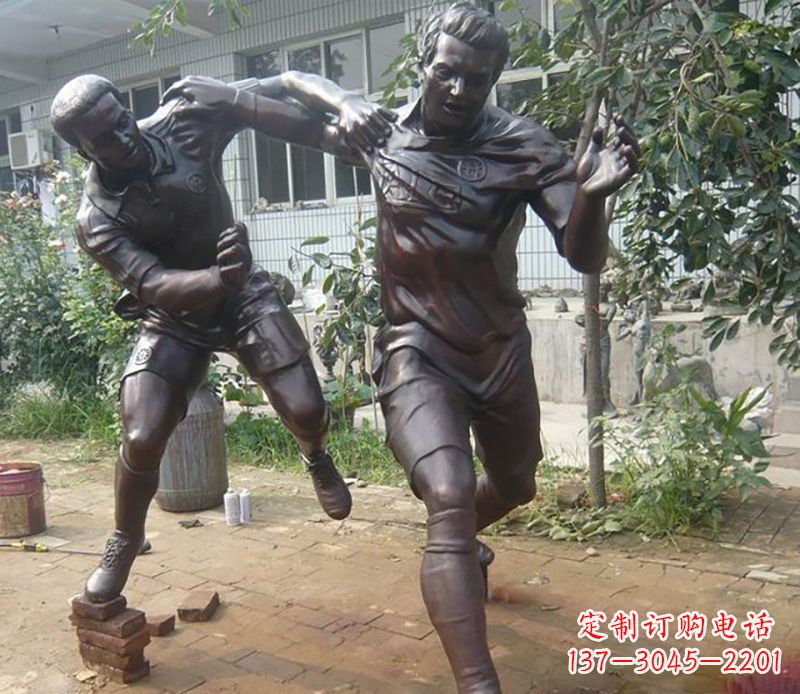 广州足球运动公园人物铜雕