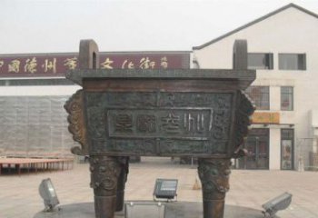 广州铸铜四足方鼎雕塑