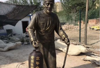 广州提灯笼的老人铜雕